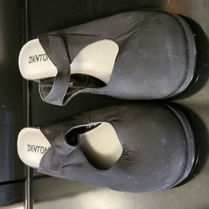 Dantonio Black Mules